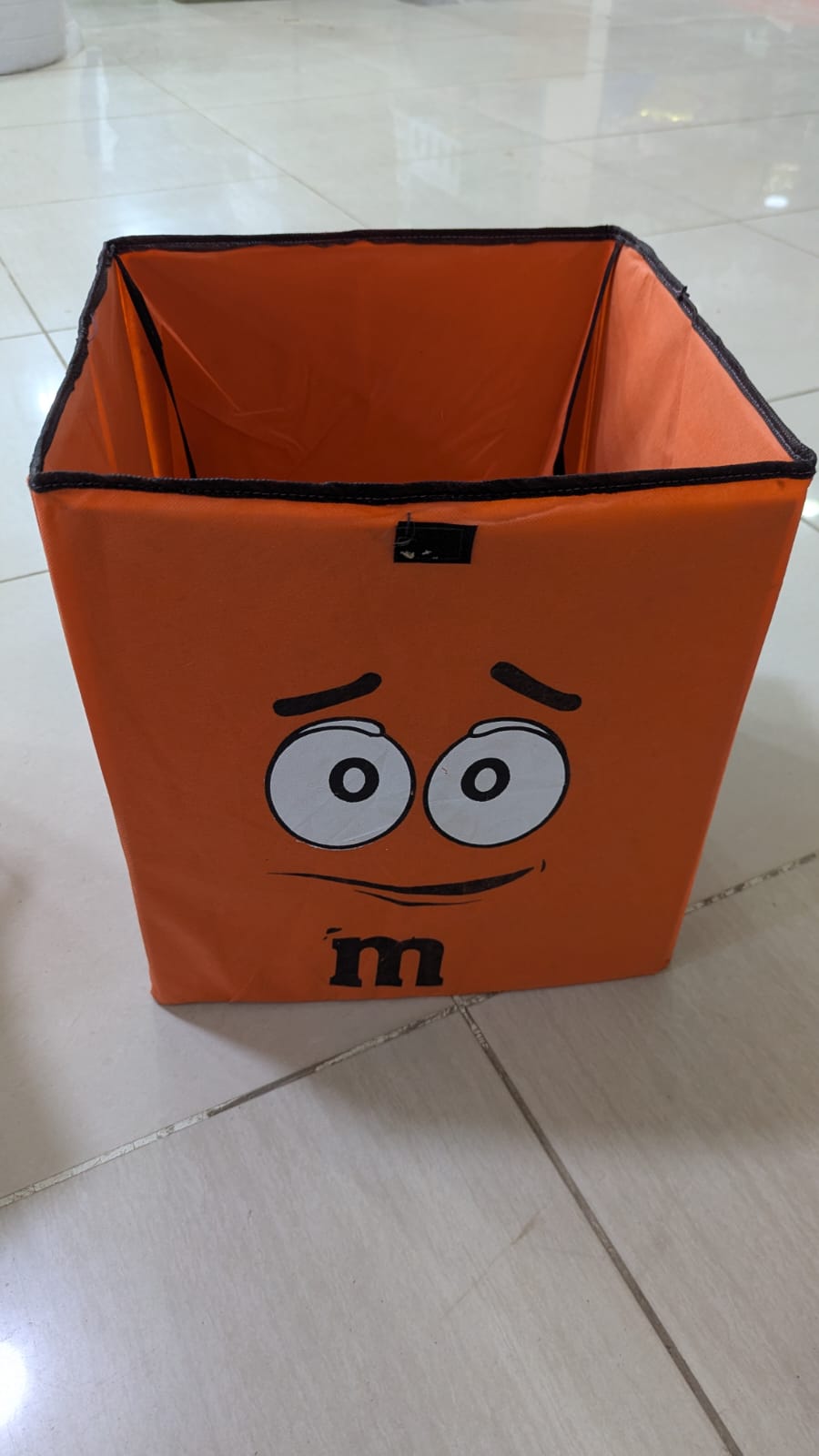 M&M Style Foldable Storage Box